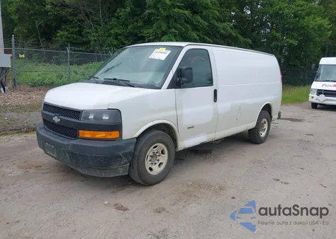 2019 Chevrolet Express 2500 Work Van z USA, uszkodzony, nr VIN 1GCWGAF19K1248126